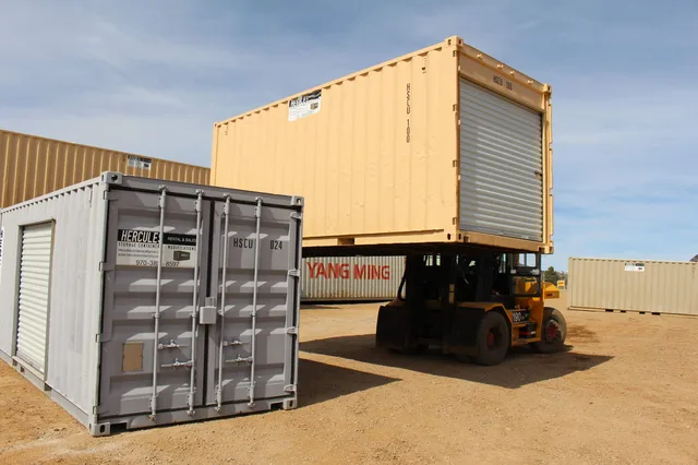 20-foot storage container with wind and water tight certification