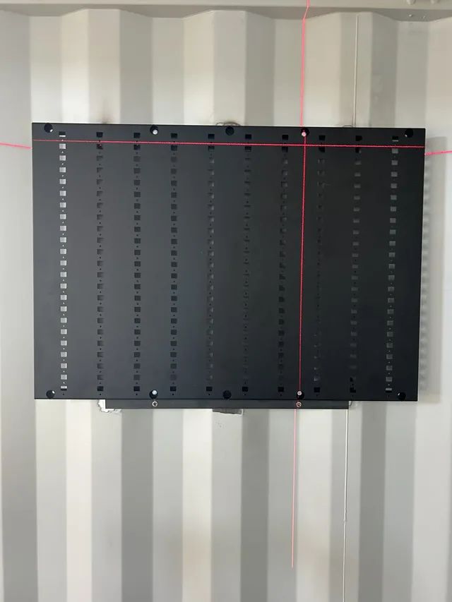 Electrical and lighting installation inside a Gunfighter container mod