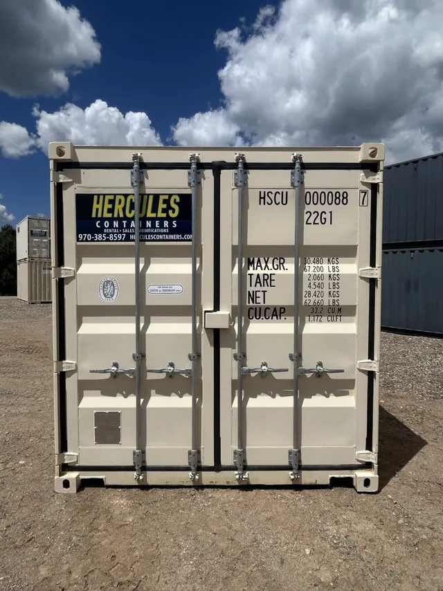 20-foot container featuring a custom side roll-up door installed by Hercules