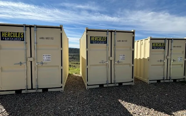 Hercules container showing minor cosmetic wear typical of used units